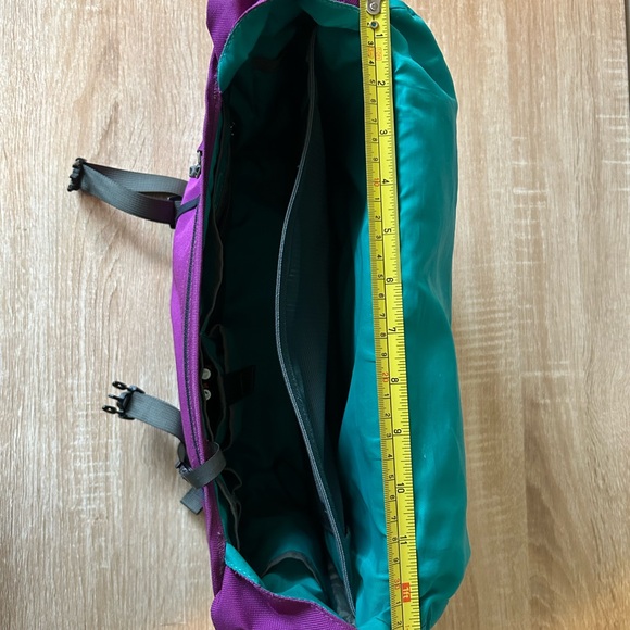 Patagonia Purple Messenger Bag - Picture 4 of 7
